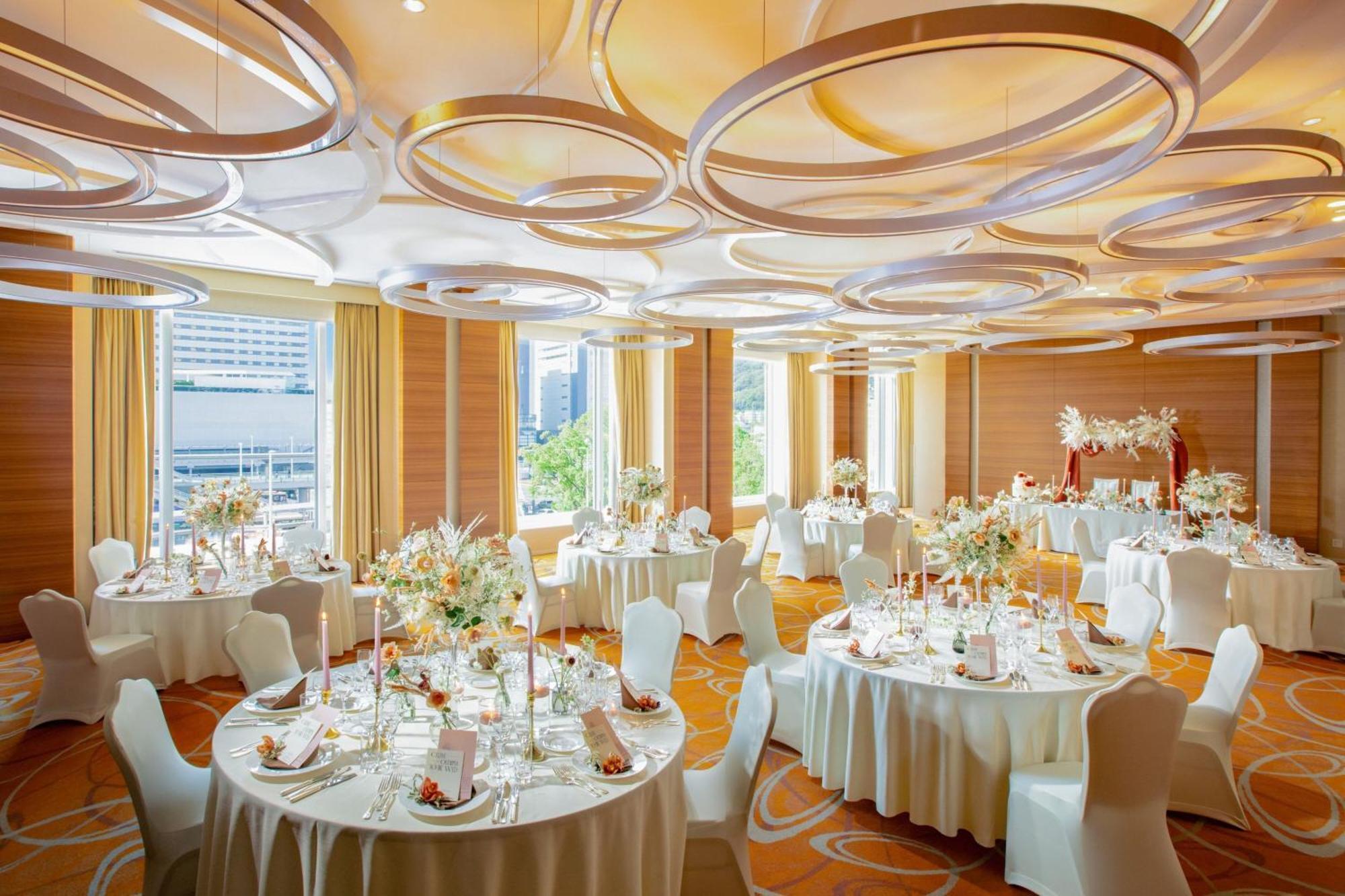 Sheraton Grand Hiroshima Hotel Exterior photo The ballroom