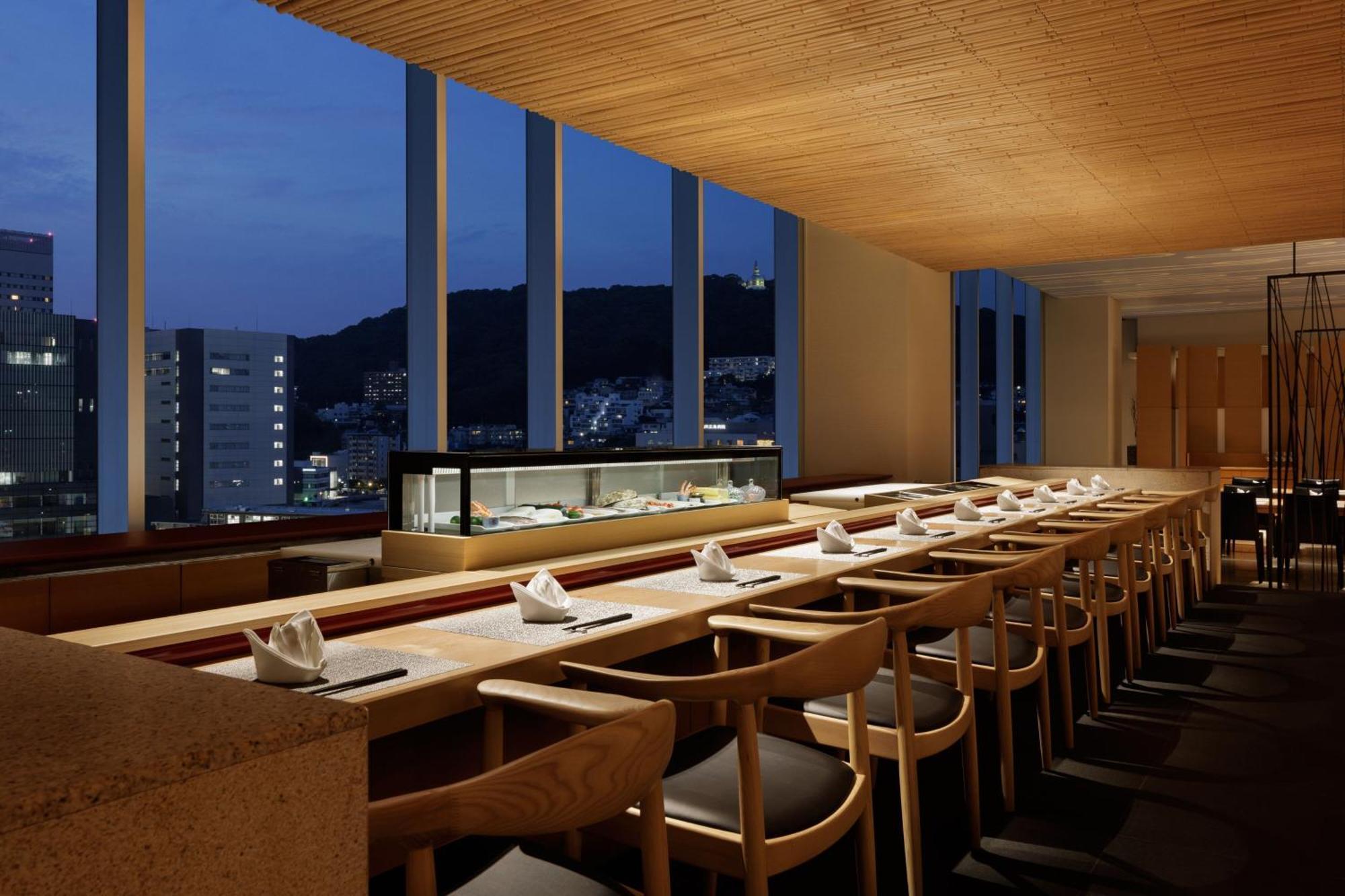 Sheraton Grand Hiroshima Hotel Exterior photo Restaurant
